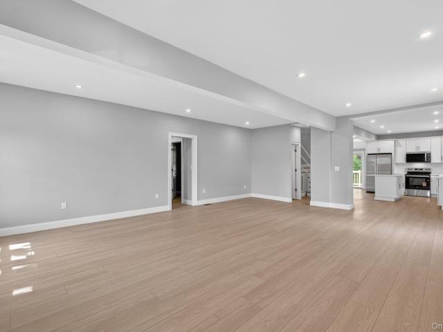 33 Fischer Avenue