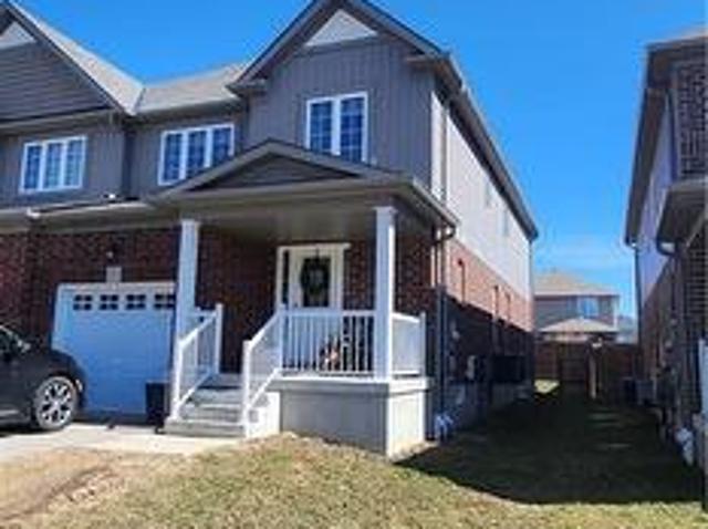 33 Freer Drive, Ayr, ON, N0B 1E0 house for lease | Listing ID 40847 | Royal LePage