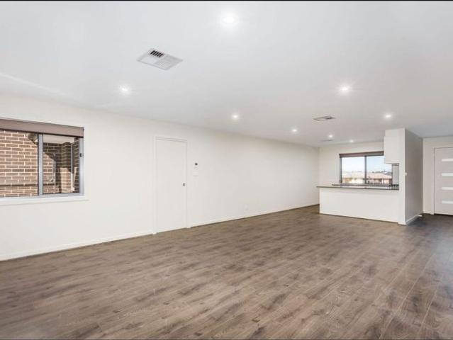 33 Gardiner Road $560 Per Week