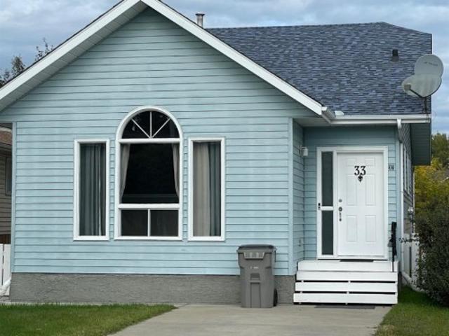 33 Graham Road, Whitecourt, AB, T7S 1B7 house for sale | Listing ID A2348 | Royal LePage