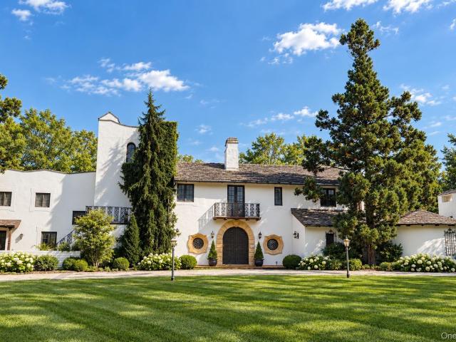 33 Grand Park Avenue