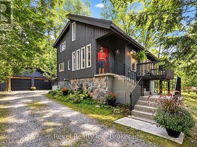 33 Greenwood Drive, Tiny, ON, L0L 2J0 house for sale | Listing ID S13827 | Royal LePage