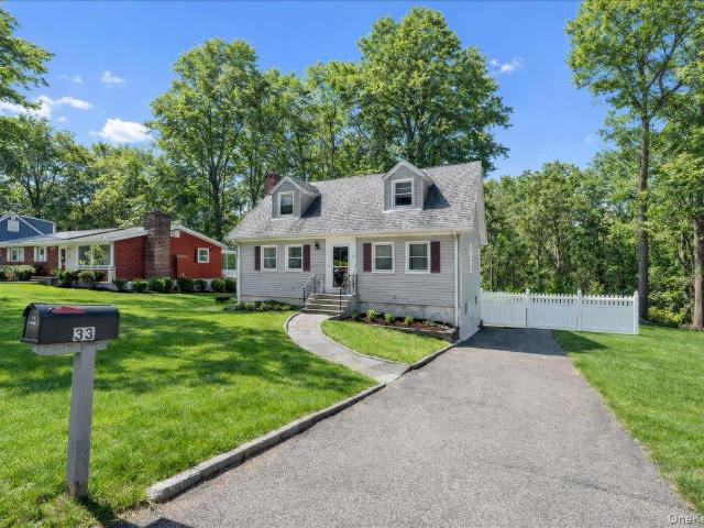 33 Greenwood Ln, White Plains, NY 10607 | MLS #990894