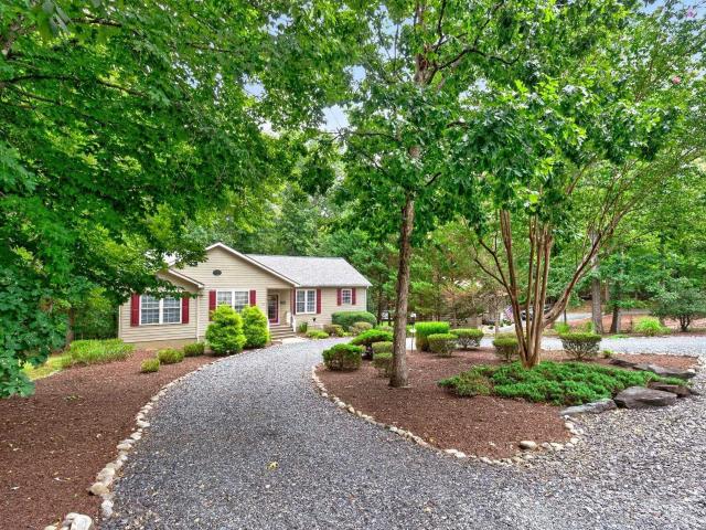 33 hardwood rd