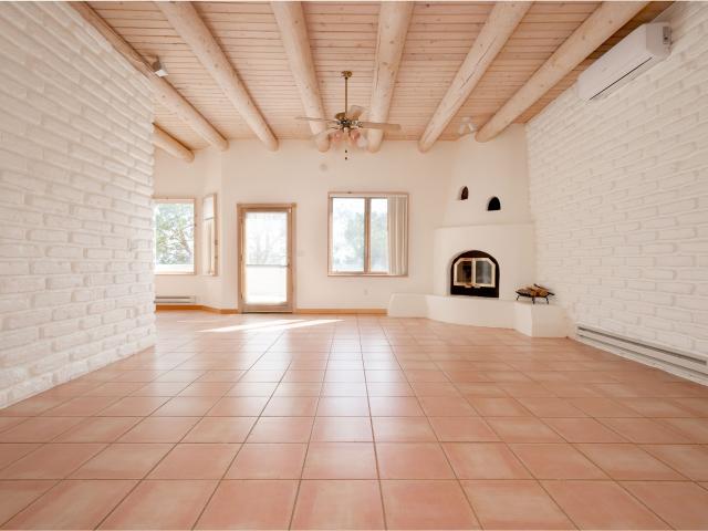 33 Herrada Rd