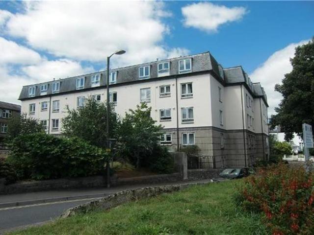 33 Homepalms House, Brunswick Square TQ1 2 bed retirement property to rent £995 pcm £230 pw