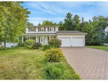 House for sale in Sunbury - Garden, Parking