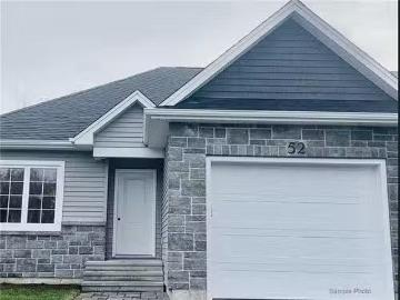 33 Leavery St, Fredericton, NB, E3G 0H5 house for sale List.
