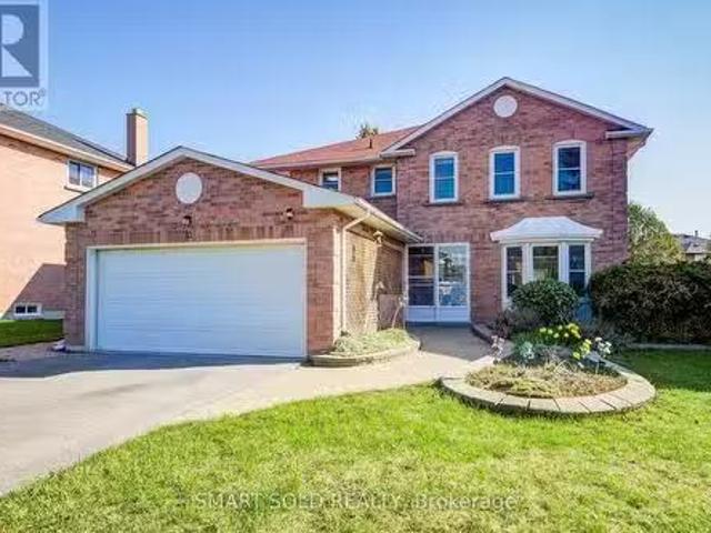 33 Love Crescent, Ajax, ON, L1S 4T3 house for sale Listing.