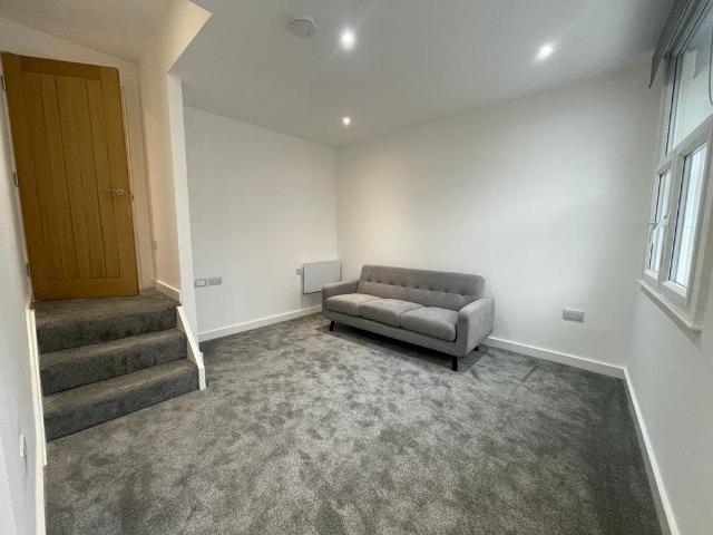 33 Lowgate, City Centre, Hull HU1, 1 bed flat to rent, £750 pcm | PrimeLocation