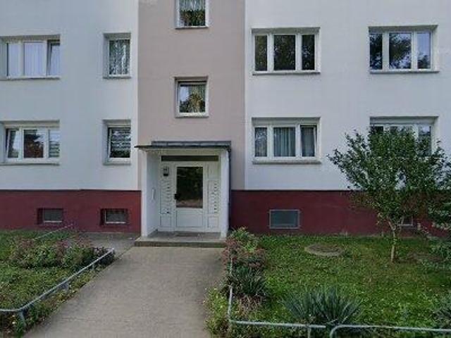 33 m2 apartment for rent in Burgenlandkreis