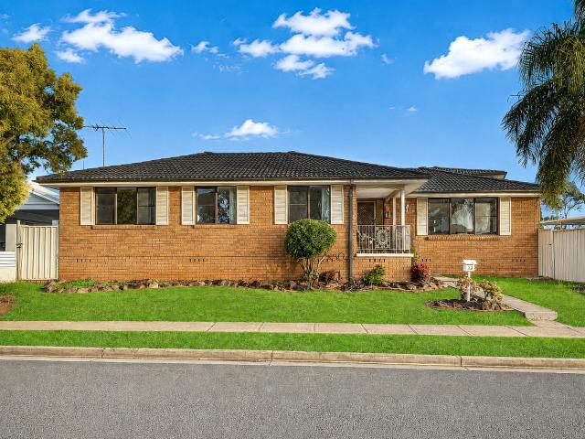 33 Mansfield Street, Wetherill Park NSW 2164
