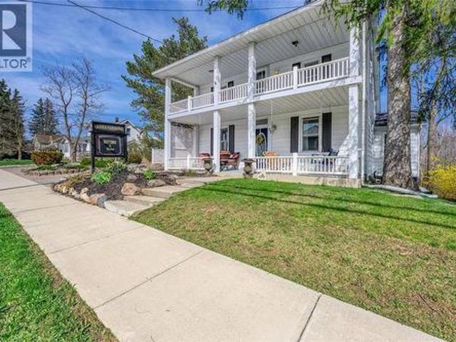 33 Main Street South, Lambton Shores, ON, N0N 1J0 house for sale | Listing ID 26008 | Royal LePage