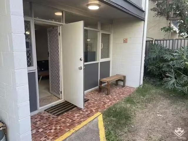3/3 Margaret Avenue, Broadbeach, QLD 4218