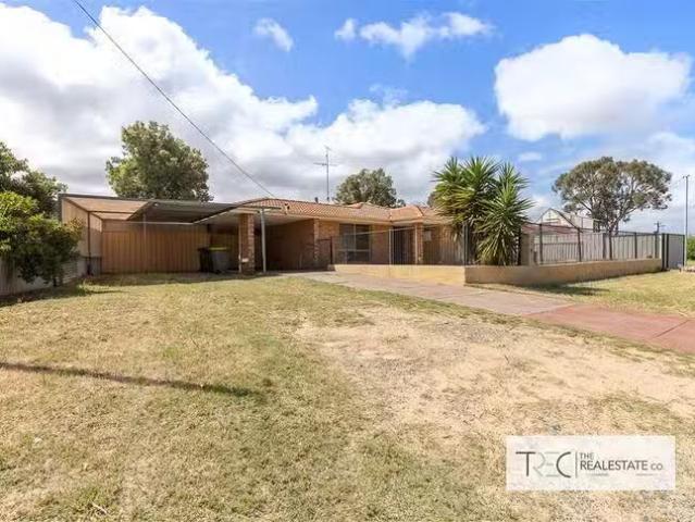 33 Mississippi Drive, Greenfields, WA 6210