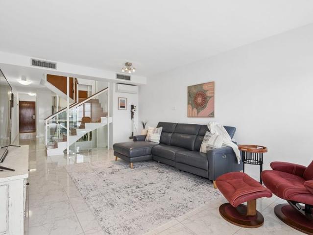 3/3 Mitchell Street, Mt Lawley River Views with an Unbeatable Lifestyle Location