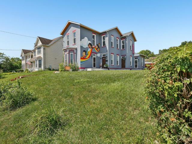 33 N Paul Laurence Dunbar Street