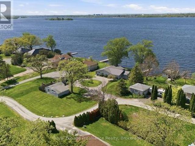 33 Peats Point Lane, Prince Edward County Ameliasburg Ward, ON, K8N 4Z7 house for sale | Listing ID X13837 | Royal LePage