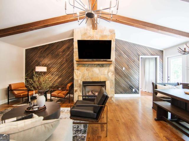 33 Pigeon Creek Drive