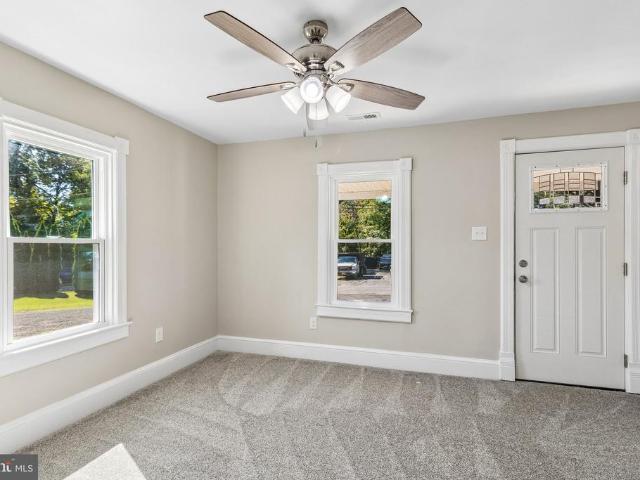 33 Poplar Lane