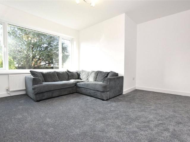 33, Rein Road, Morley, Leeds, West Yorkshire, LS27 0HZ