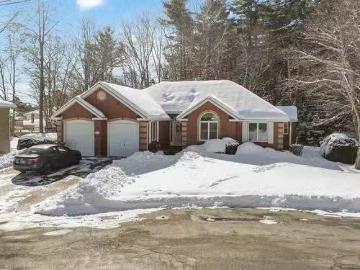 33 Ritcey Court, Bridgewater, NS, B4V 4A9 house for sale Li.