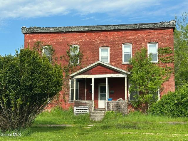 33 River Road