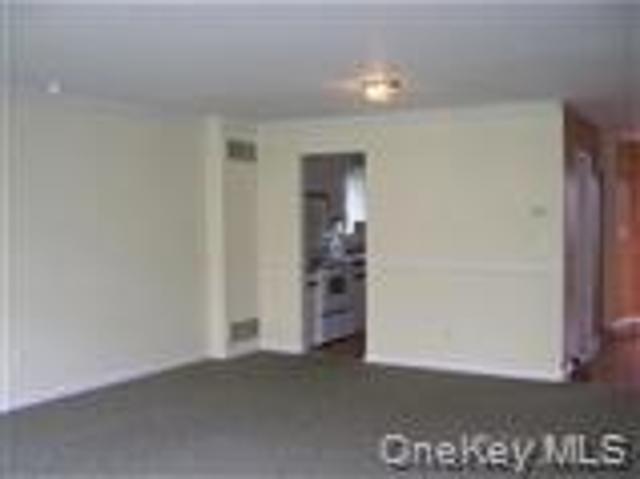 33 Roanoke Avenue