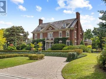 House for sale in Galt, Ontario - Garden