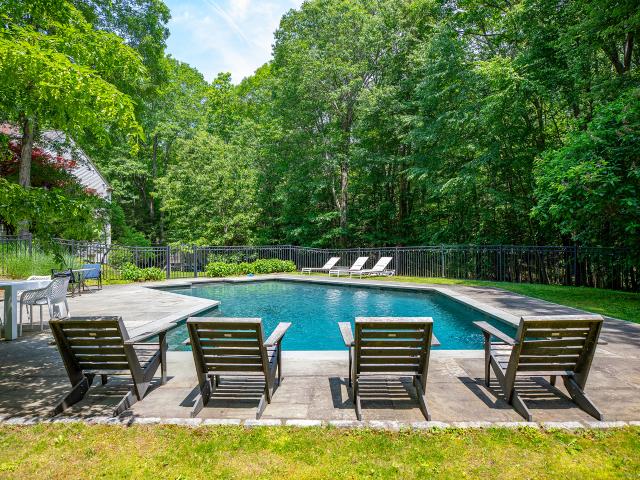 33 Sentry Hill Rd, Roxbury, CT 06783 | MLS #24163