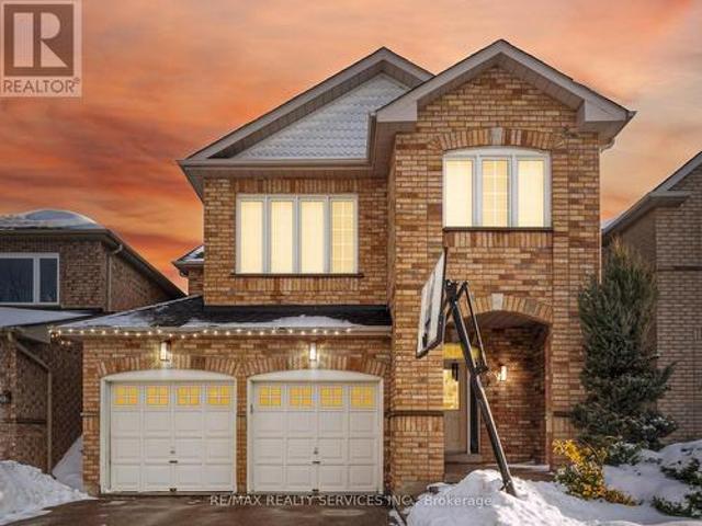 33 Sewells Lane, Brampton, ON, L7A 2Z9 house for sale | Listing ID W13772 | Royal LePage