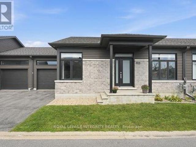 33 Solara Private, Clarence Rockland, ON, K4K 1P5 house for sale | Listing ID X13696 | Royal LePage