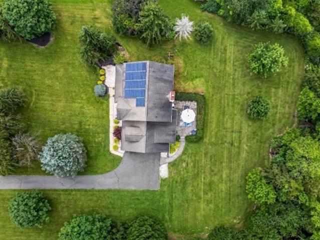 33 Summit Rd