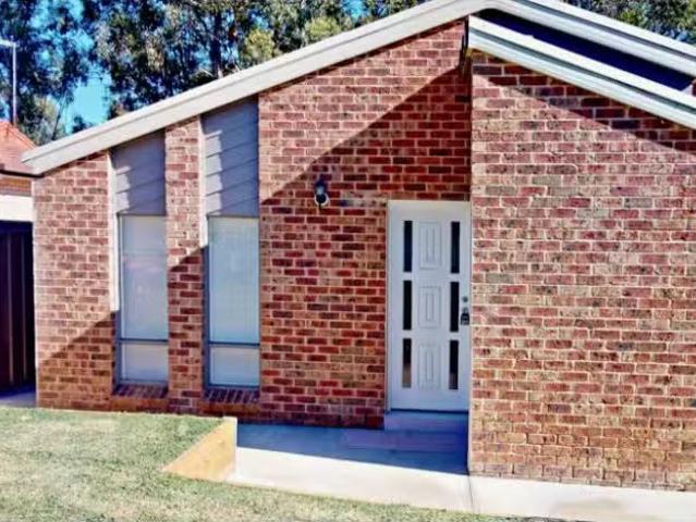 33a Driscoll Avenue, ROOTY HILL House for rent Listed by Bian.