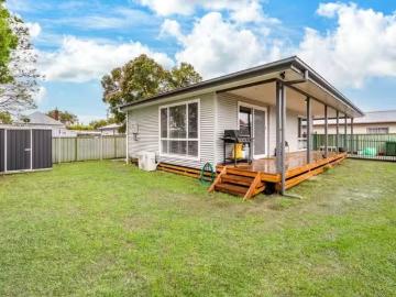 Weston, Cessnock - Garden, Parking, Equipped kitchen
