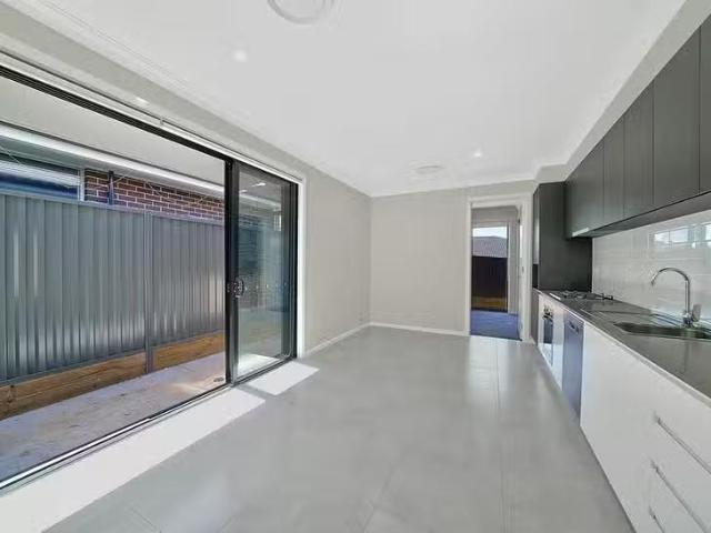 33B Bergin Circuit, Leppington, NSW 2179