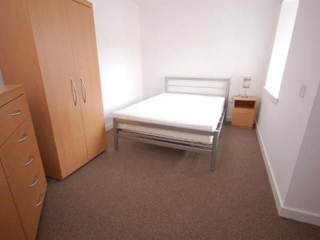 33P Howden Hall Road, Edinburgh, EH16. 6 bed flat share to rent £650 pcm £150 pw