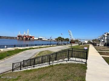 3004 Dock Street, Pascagoula, US, MS