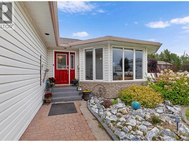 3004 Seton Crescent, Prince George, BC, V2K 4T7 house for sale | Listing ID R3157 | Royal LePage