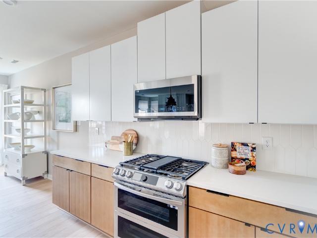 3005 Canoe Pointe Loop 30 5