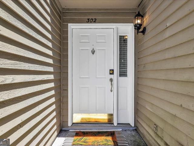 3005 River Dr, Unit 302, Savannah, GA 31404 | MLS #10589