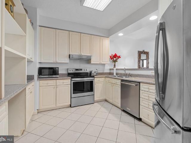 3005 S Leisure World Boulevard # 702
