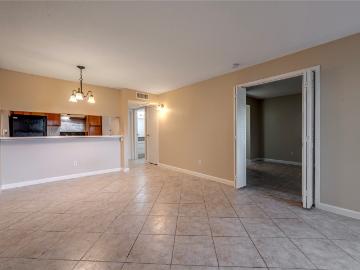 3005 Walnut Bend Ln, Unit 12, Houston, TX 77042 | MLS #20662