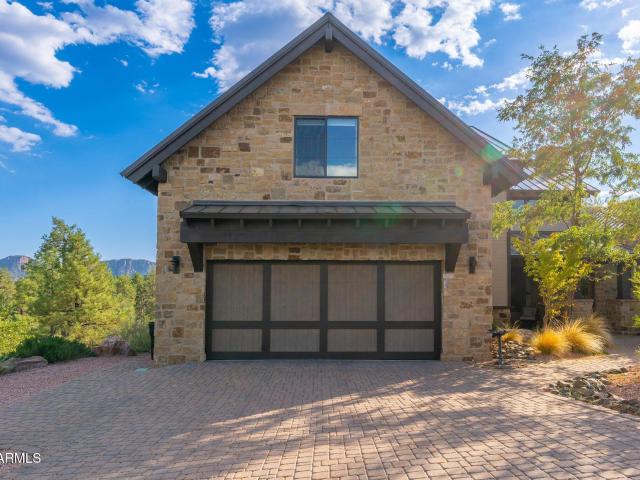 3007 E Arrow Point