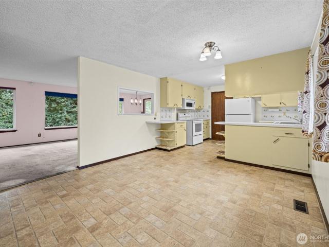 3007 th Avenue SW