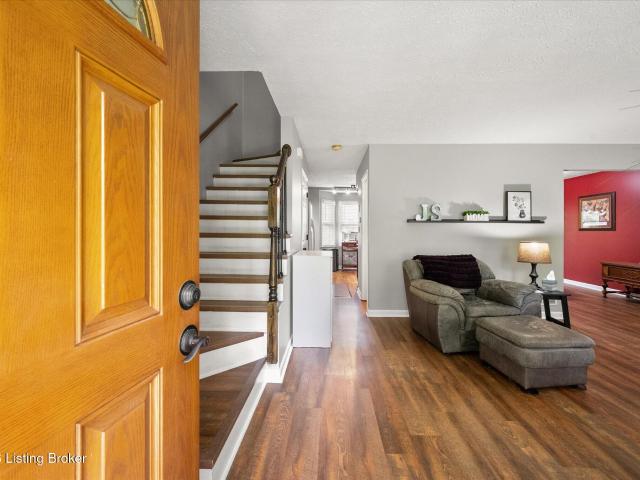 3008 Freys Hill Rd