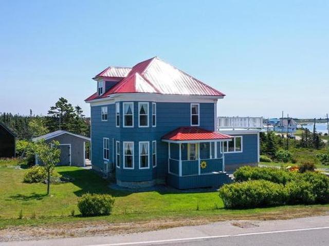 3009 Main Street, Clark'S Harbour, NS, B0W 1P0 house for sale | Listing ID 202606 | Royal LePage