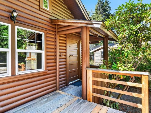 3000 Albion Ridge H Road
