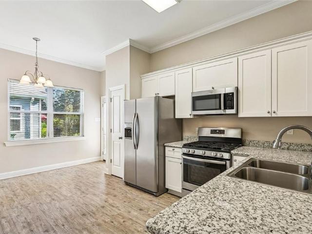 3000 Dundee Loop S Loop