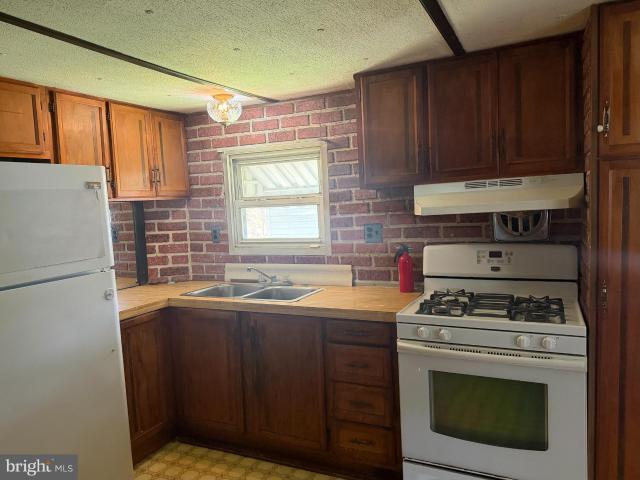 3000 E High St, Unit 83, Pottstown, PA 19464 | MLS #PAMC2176
